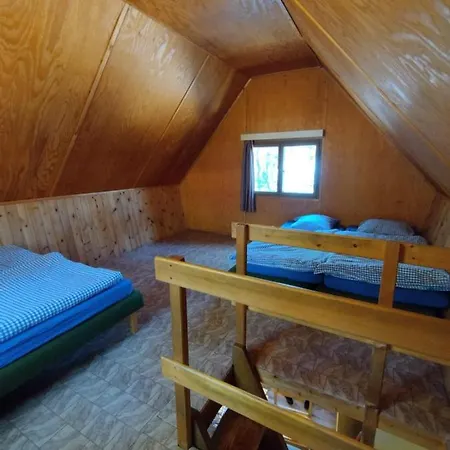 Kemp U Jezera ホテル *