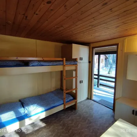 Kemp U Jezera ホテル ドクシ